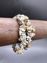 Load image into Gallery viewer, Dalmatian Jasper Crystal Chip Bracelet
