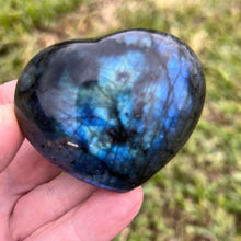 Load image into Gallery viewer, Labradorite Crystal Heart with Great Flash Labradorite Crystal Heart
