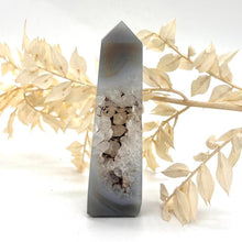 Load image into Gallery viewer, Druzy Agate Crystal Tower Point Generator
