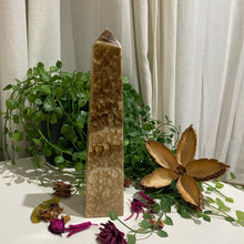 Load image into Gallery viewer, Chocolate Calcite Crystal Tower Point Generator
