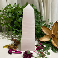 Load image into Gallery viewer, Mangano Calcite  Crystal Tower Obelisk Point
