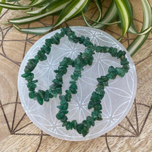 Load image into Gallery viewer, Green Aventurine Crystal Chip Bracelet
