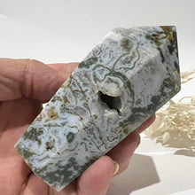 Load image into Gallery viewer, Moss Agate Crystal Tower Point Generator
