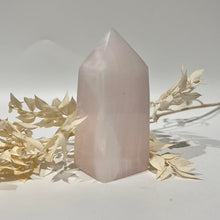 Load image into Gallery viewer, Mangano Calcite  Crystal Tower Obelisk Point
