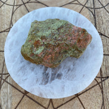 Load image into Gallery viewer, Unakite Raw Crystal Rock Chunk
