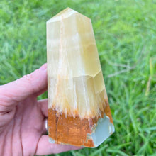 Load image into Gallery viewer, Lemon Calcite Crystal Tower Point Generator Obelisk
