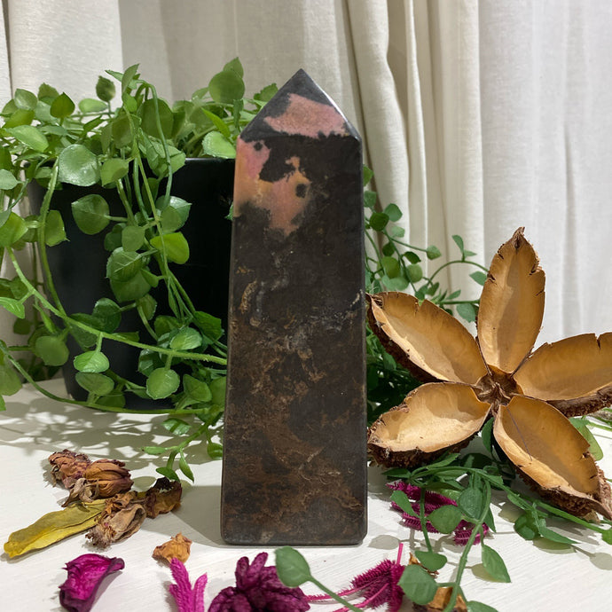 Rhodonite Crystal Tower Point Generator