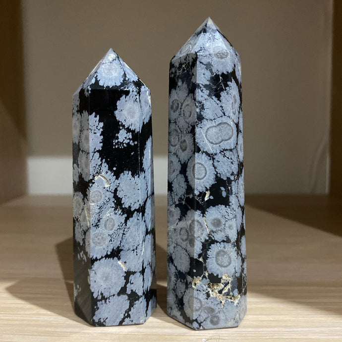 Snowflake Obsidian Crystal Tower Point Generator