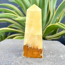 Load image into Gallery viewer, Lemon Calcite Crystal Tower Point Generator Obelisk
