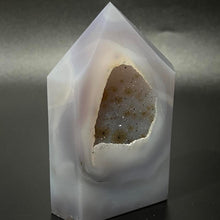 Load image into Gallery viewer, Druzy Agate Crystal Tower Point Generator
