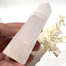 Load image into Gallery viewer, Mangano Calcite  Crystal Tower Obelisk Point
