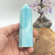 Load image into Gallery viewer, Caribbean Calcite Crystal Tower Point Generator
