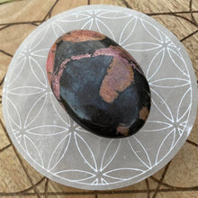 Load image into Gallery viewer, Rhodonite Crystal Palm Stone Palmstone
