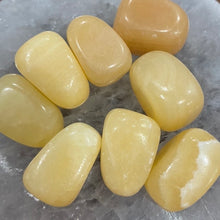 Load image into Gallery viewer, Yellow Calcite Tumble-stone / Tumbled stone Crystal
